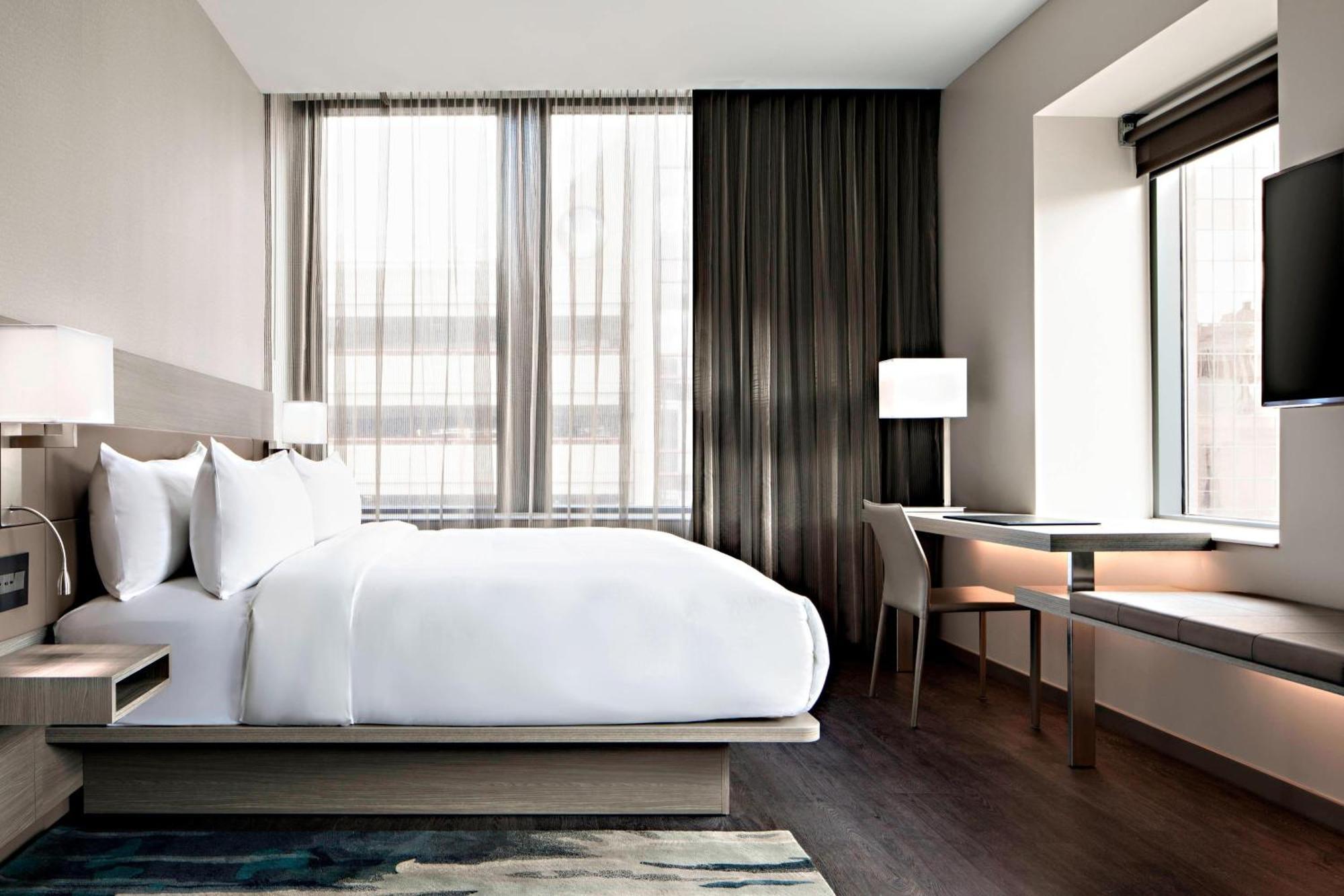 Ac Hotel By Marriott Grand Rapids Downtown Exterior photo