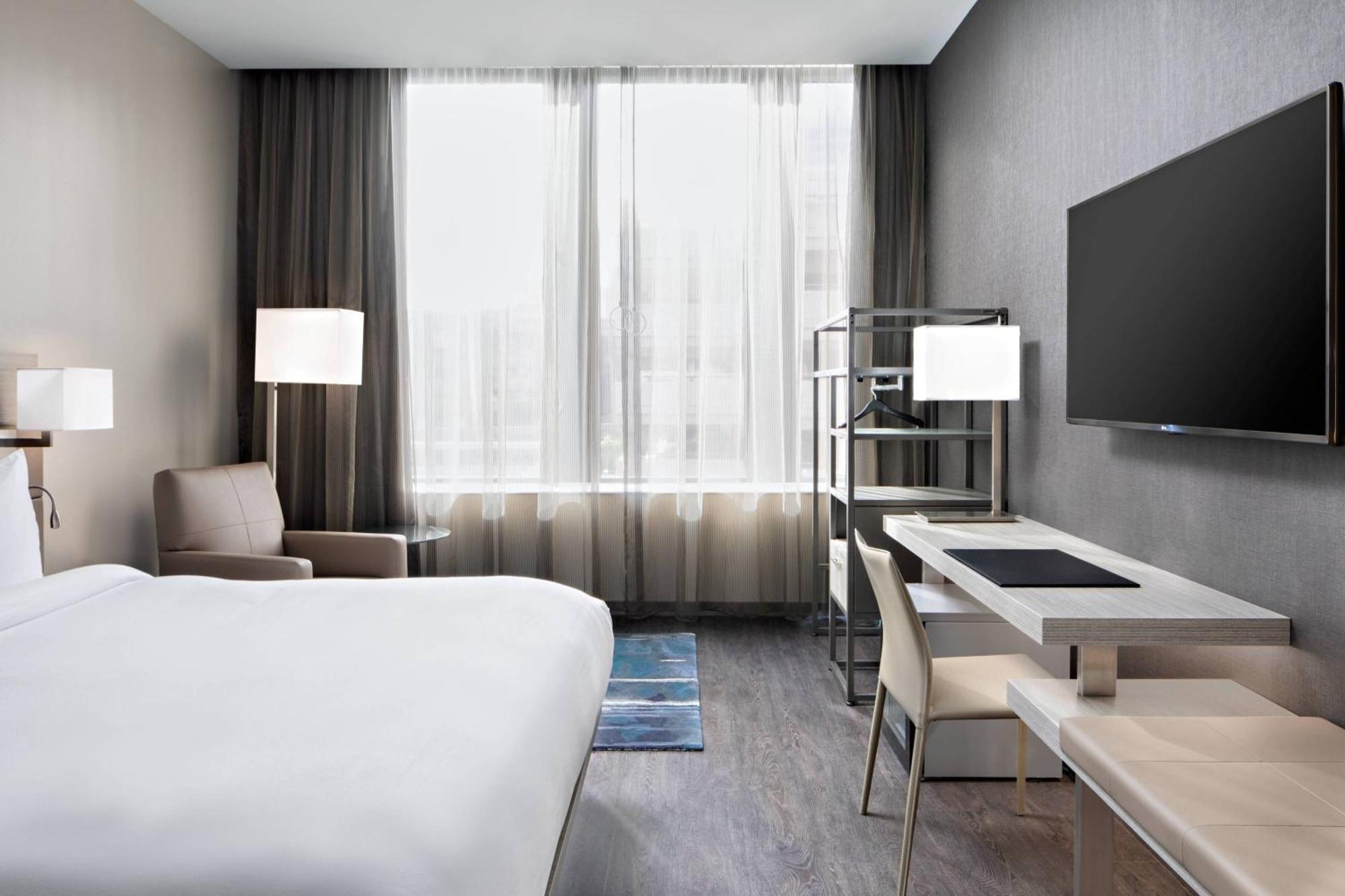 Ac Hotel By Marriott Grand Rapids Downtown Exterior photo
